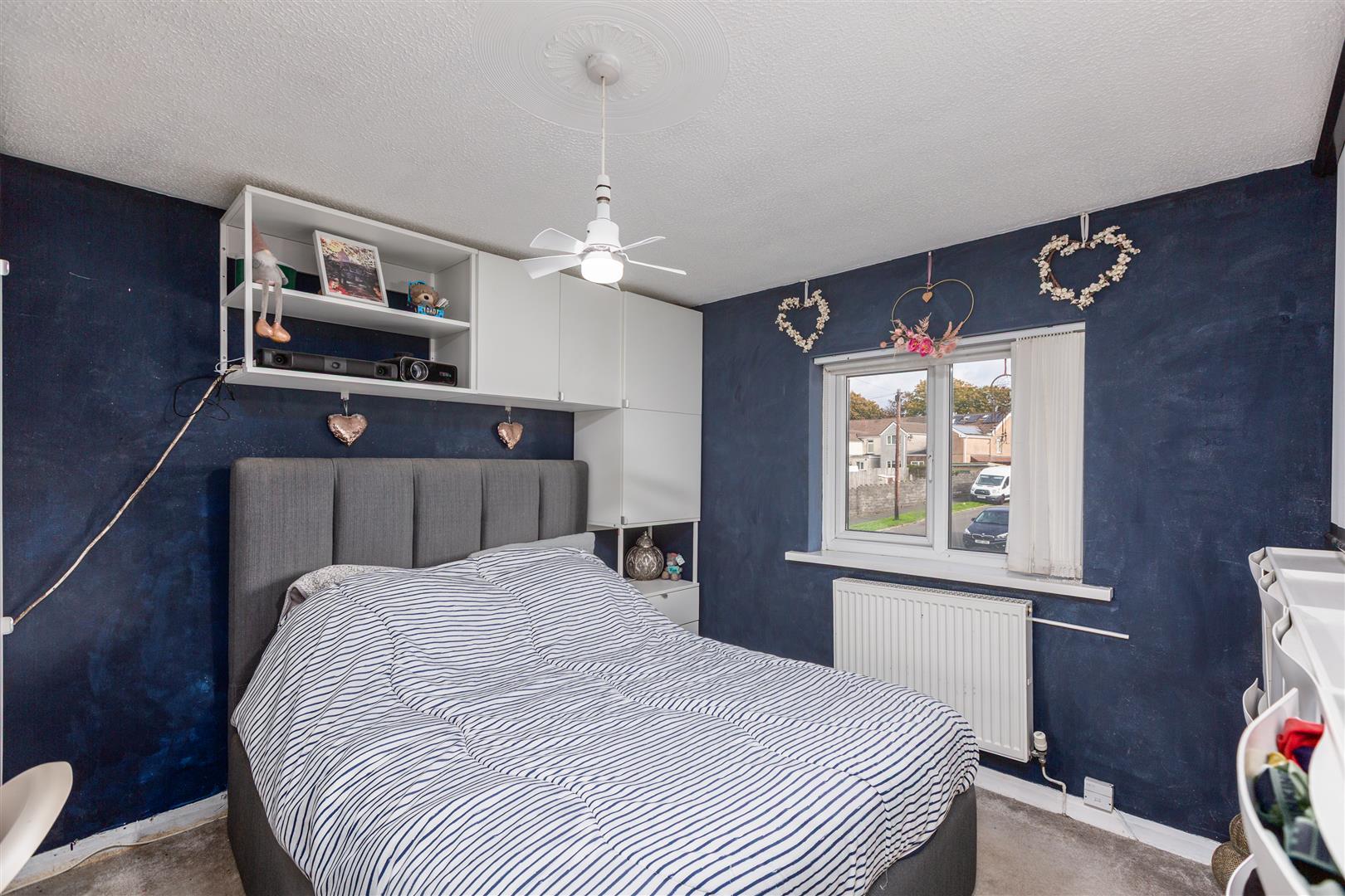 Chiltern Close, Fforestfach, Swansea, SA5 5DA